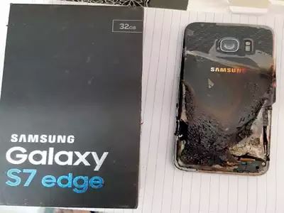 <br />
Смартфон Samsung взорвался без причины<br />
